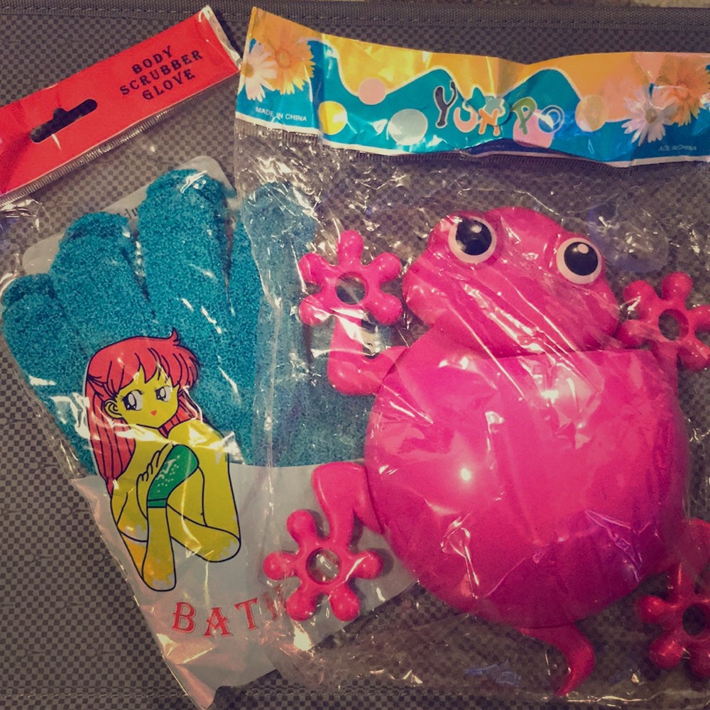 Body scrubber glove and bath holder frog